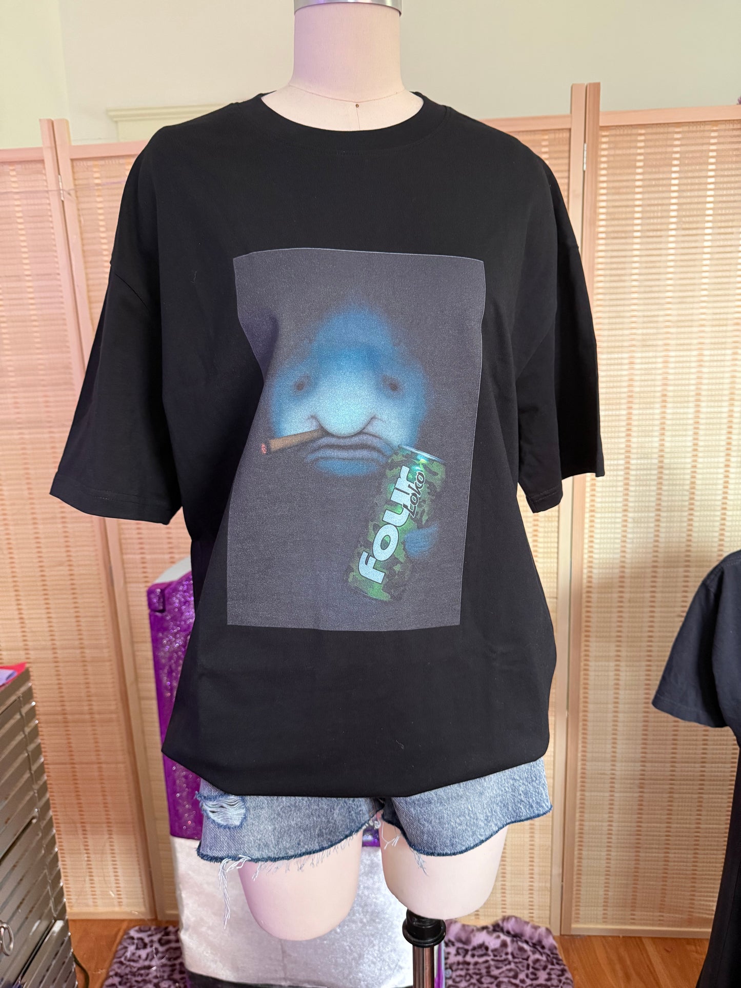Blob fish with 4loko and blunt black Tshirt
